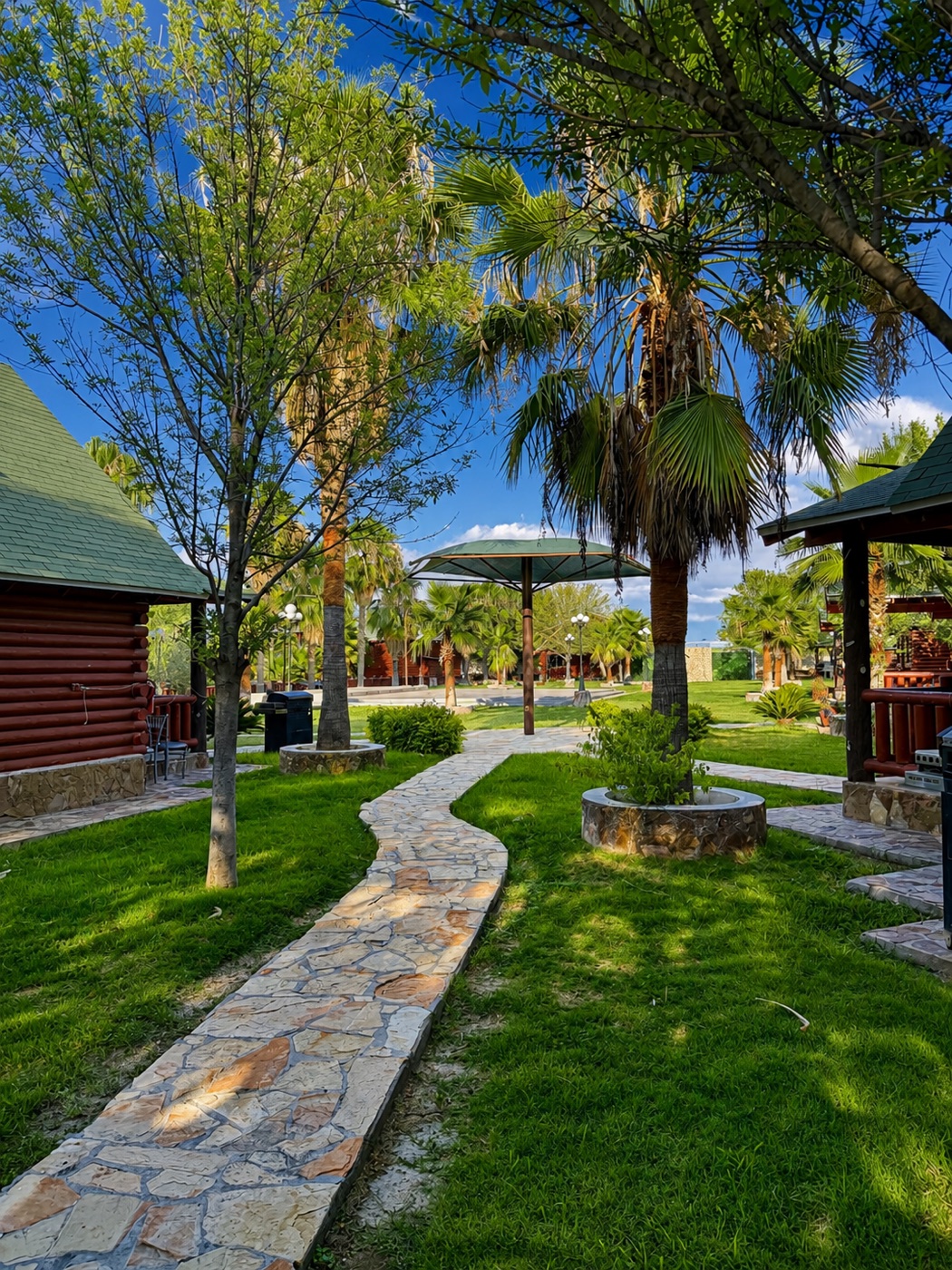 Alberca principal de Cabañas Madison, San Buenaventura, Coahuila